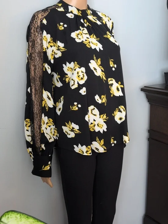 Cleo Black & Yellow Floral Blouse with Lace Sleeve Inset - Size M - Picture 4 of 14